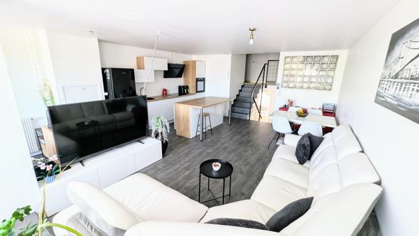 A  ORLY CE CHARMANT APPARTEMENT EN TRIPLEX LUMINEUX Quartier TERRASSE-CALMETTE ,