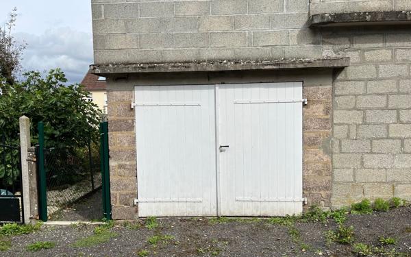 Maison à louer    3 pièces •  Rânes