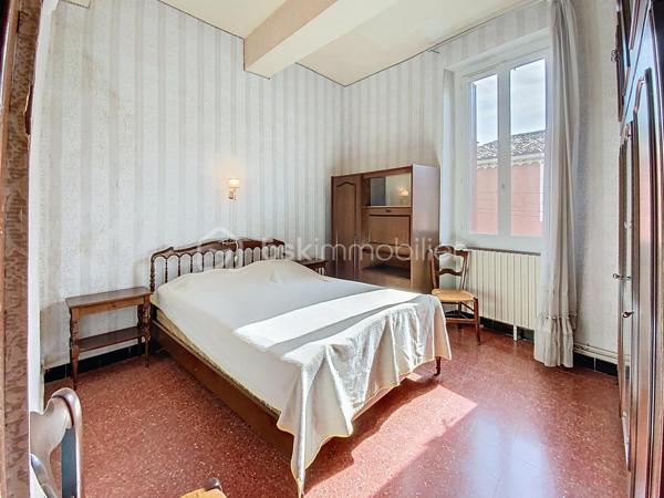 Maison de village de 263 m²