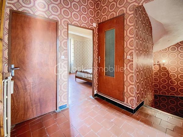 Maison de village de 263 m²