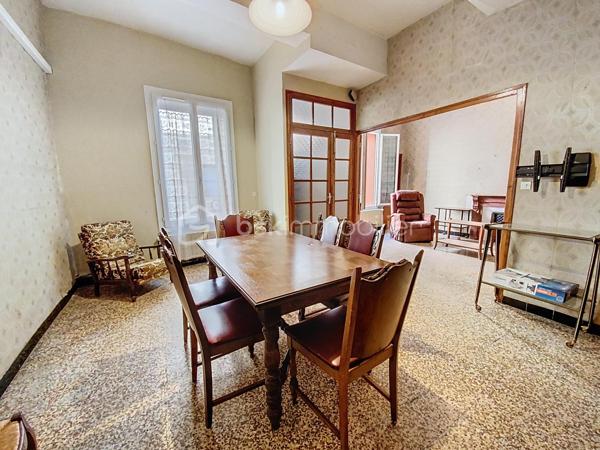 Maison de village de 263 m²