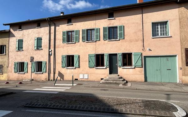 Maison à vendre    6 pièces • 169 m2 Neyron