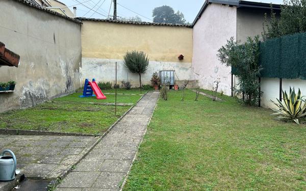 Maison à vendre    6 pièces • 169 m2 Neyron