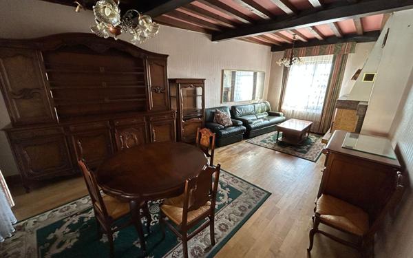 Maison à vendre    6 pièces • 169 m2 Neyron