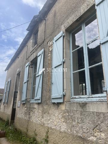 Maison de village 2 pièce(s) 1 chambre(s) 250 m²