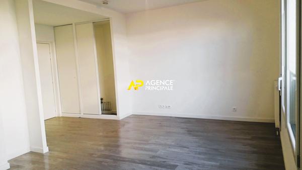 Sartrouville - Centre Ville - Studio 1 pièce 32 m2 avec parking 181 900 € **  - Référence  9584