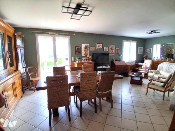 PAVILLON 3 CHAMBRES-BUREAU DE PLAIN-PIED (Garage et Abri de jardin). 