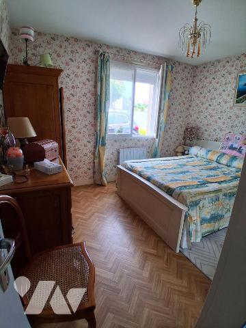 PAVILLON 3 CHAMBRES-BUREAU DE PLAIN-PIED (Garage et Abri de jardin). 