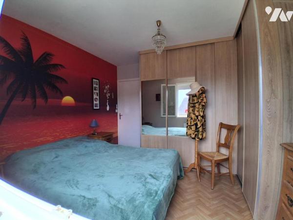 PAVILLON 3 CHAMBRES-BUREAU DE PLAIN-PIED (Garage et Abri de jardin). 