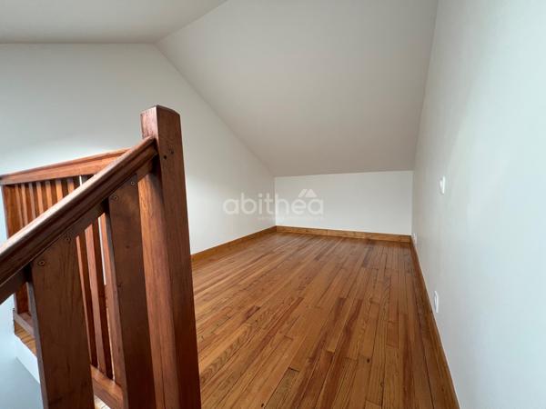 ensemble immobilier (2 maisons avec dépendances)