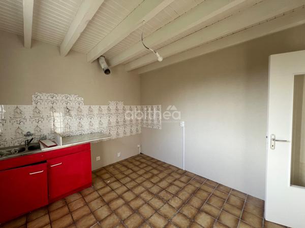 ensemble immobilier (2 maisons avec dépendances)