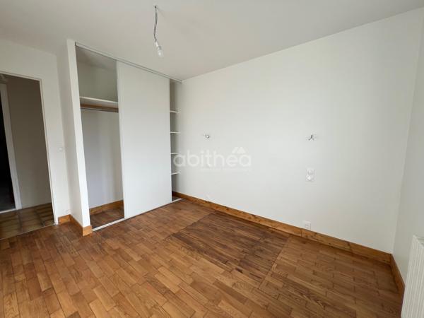 ensemble immobilier (2 maisons avec dépendances)