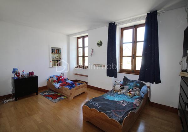 Maison en pierre de 193 m²