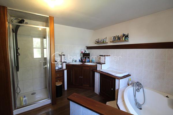 Maison en pierre de 193 m²