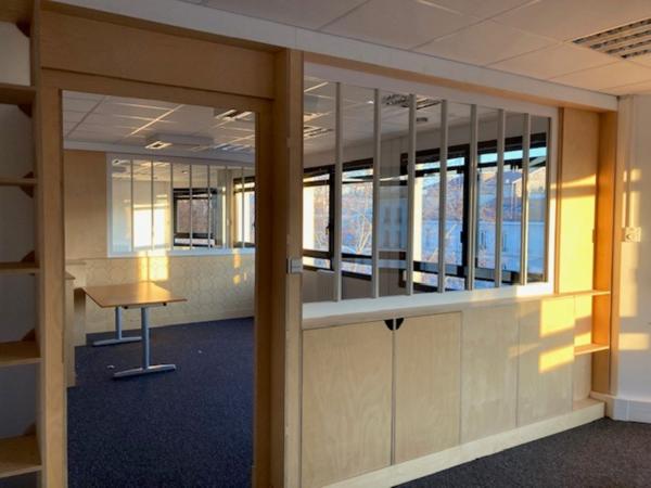 Bureaux à louer à Boulogne-Billancourt, emplacement proche métro et lumineux