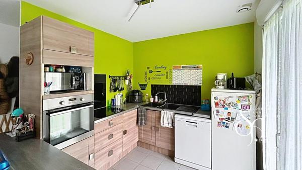 Maison en plain pied de 2015, 3 chambres et garage