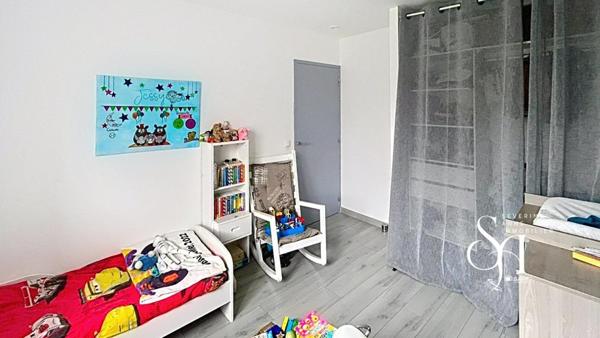 Maison en plain pied de 2015, 3 chambres et garage