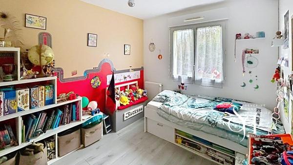 Maison en plain pied de 2015, 3 chambres et garage