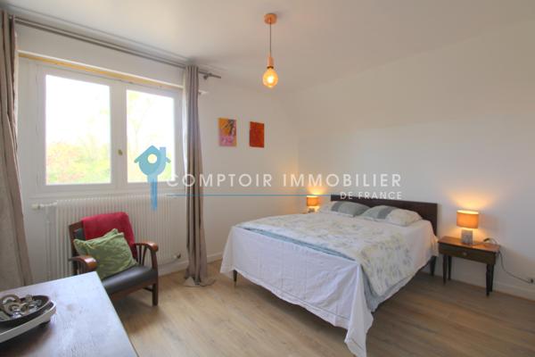 Maison 10 pièce(s) 7 chambre(s) 317 m²