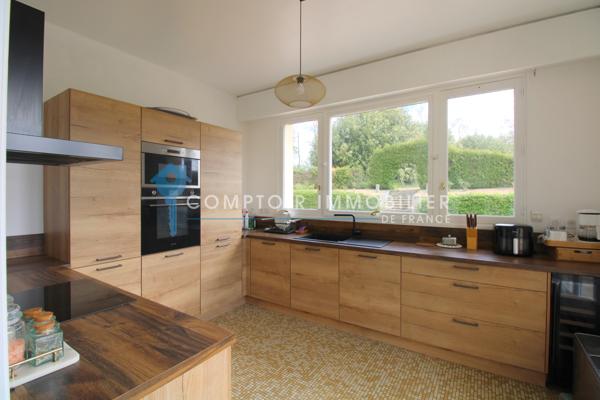 Maison 10 pièce(s) 7 chambre(s) 317 m²