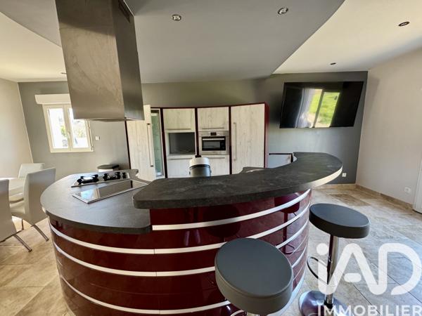 Maison à vendre 5 pièces 115 m² Angoulême