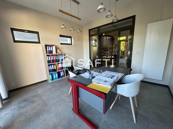 Bureaux avec terrain 394 m², projet habitation possible