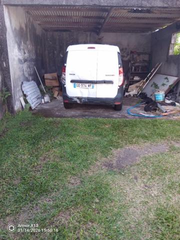 Maison  4 pièce(s) 206 m2  a basse-pointe