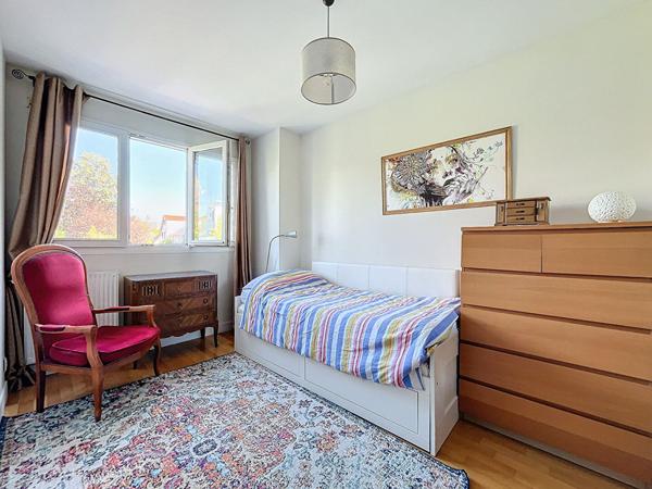 Maison Suresnes 7 pièce(s) 185 m2