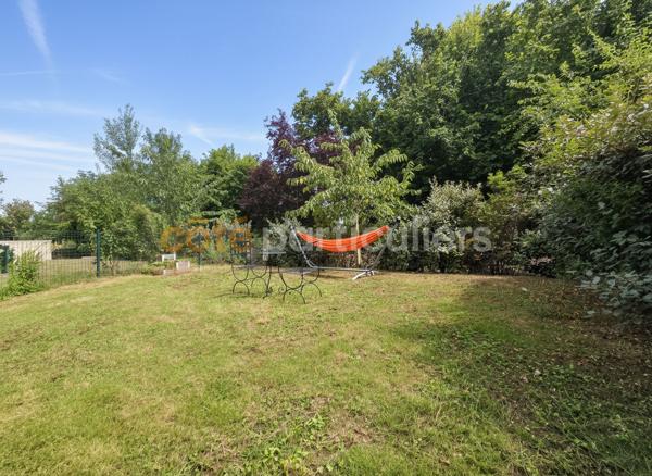 Vente
                Appartement64 m² - 3 Pièces -
                    MAREIL MARLY (78750)