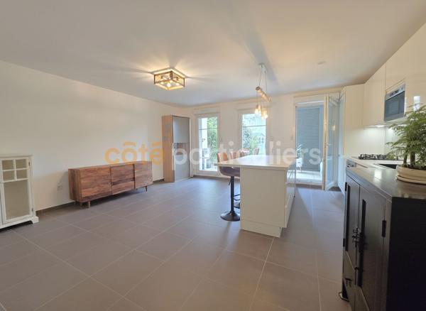 Vente
                Appartement64 m² - 3 Pièces -
                    MAREIL MARLY (78750)