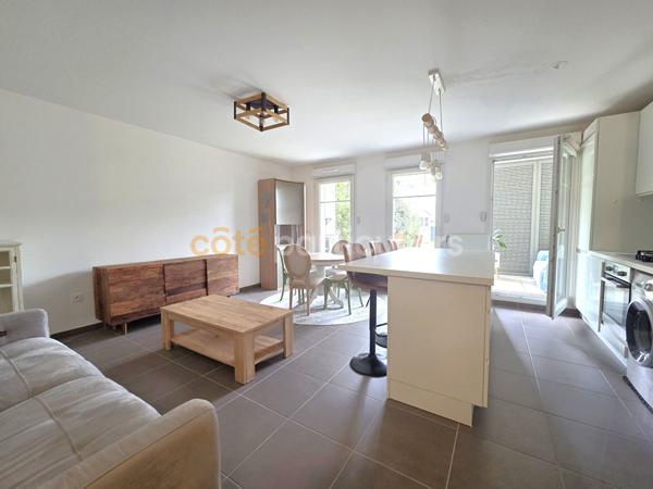 Vente
                Appartement64 m² - 3 Pièces -
                    MAREIL MARLY (78750)