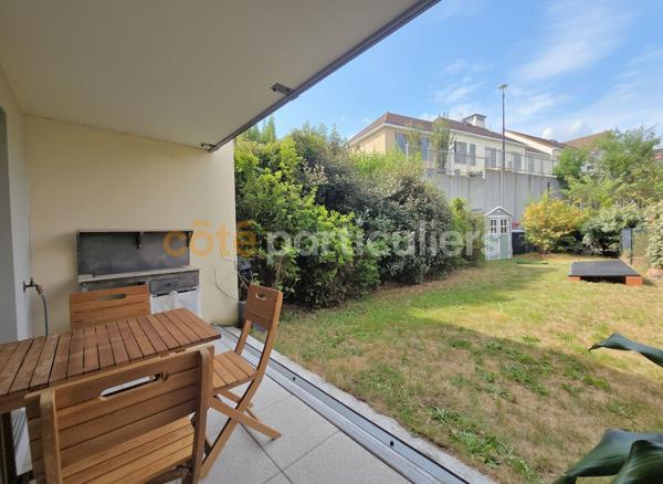 Vente
                Appartement64 m² - 3 Pièces -
                    MAREIL MARLY (78750)