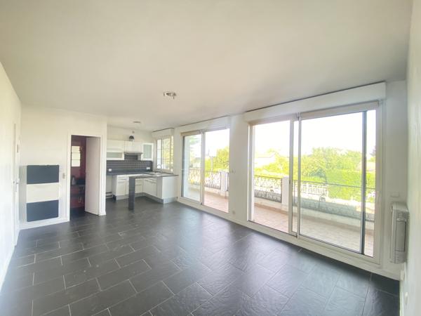 Appartement
         2 pièces
        - 37 m² 149 000 € *