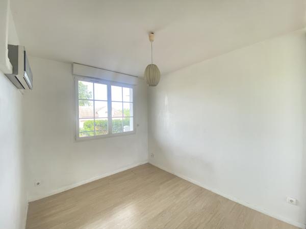Appartement
         2 pièces
        - 37 m² 149 000 € *