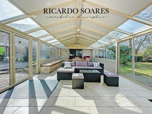 DEMEURE D'EXCEPTION / 500m2 / 4 SUITES / PISCINE / SALLE DE JEUX / TERRAIN 2700m2