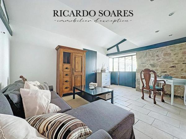 DEMEURE D'EXCEPTION / 500m2 / 4 SUITES / PISCINE / SALLE DE JEUX / TERRAIN 2700m2