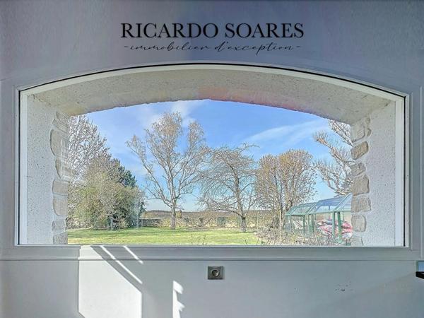 DEMEURE D'EXCEPTION / 500m2 / 4 SUITES / PISCINE / SALLE DE JEUX / TERRAIN 2700m2