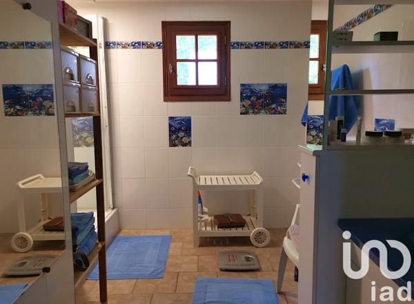 Maison traditionnelle 5 pièces de 121 m² à Peyrelevade (19290)