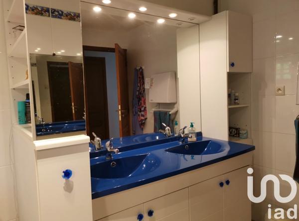 Maison traditionnelle 5 pièces de 121 m² à Peyrelevade (19290)