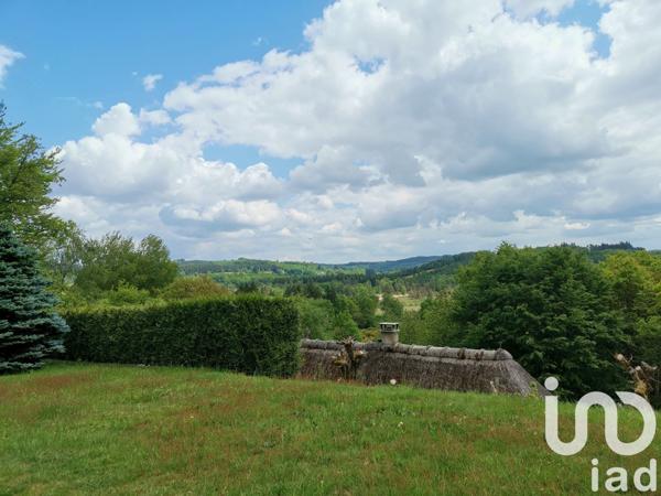 Maison traditionnelle 5 pièces de 121 m² à Peyrelevade (19290)