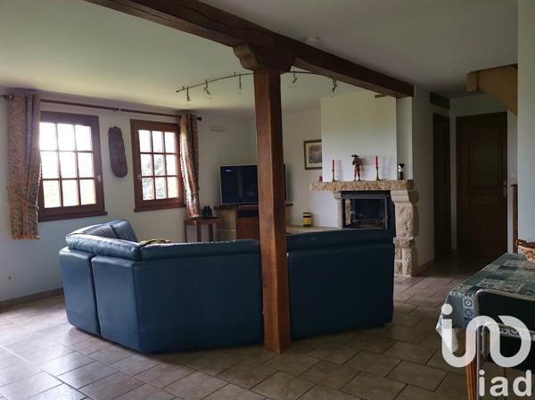 Maison traditionnelle 5 pièces de 121 m² à Peyrelevade (19290)