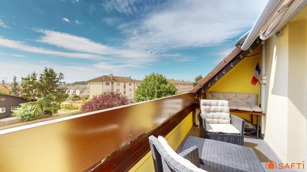 Dernier étage, balcon exposé sud-est, garage et climatisation... Ce bien a tout pour séduire !