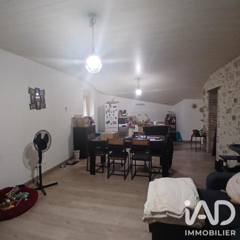 Location appartement 2 pièces 74 m² La Ferrière