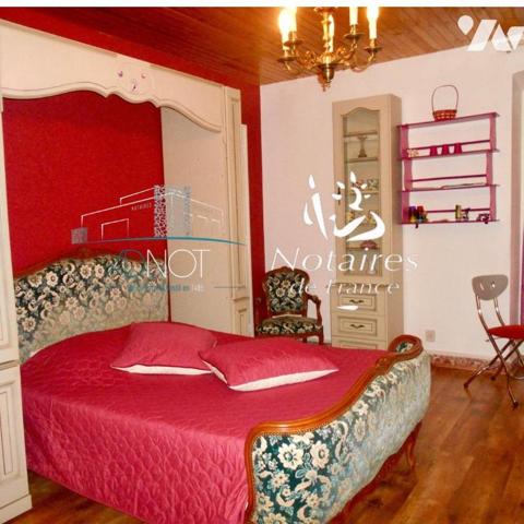 MAISON D'HABITATION COMPRENANT 4 CHAMBRES D'HOTES