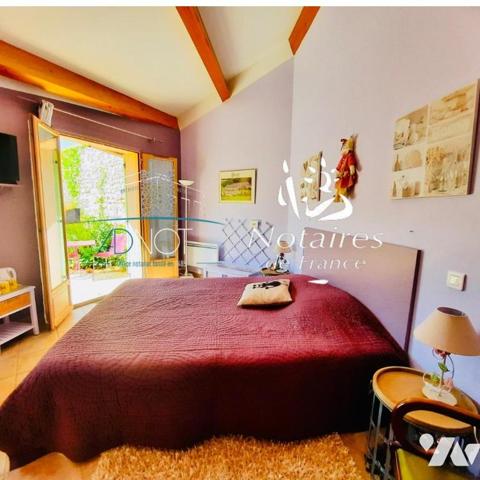 MAISON D'HABITATION COMPRENANT 4 CHAMBRES D'HOTES