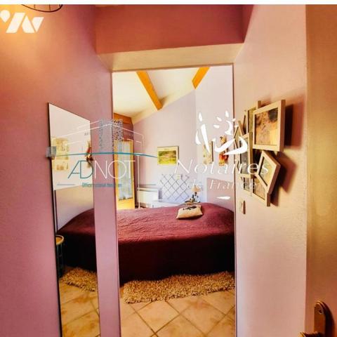 MAISON D'HABITATION COMPRENANT 4 CHAMBRES D'HOTES