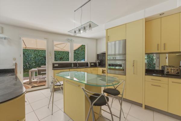 Vente Maison de luxe Sergy 6 Pièces 202 m²