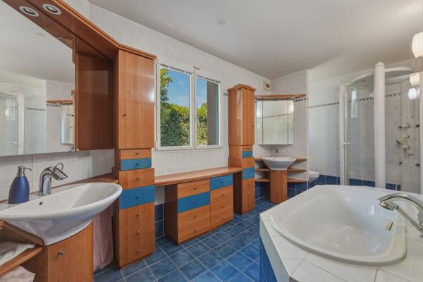 Vente Maison de luxe Sergy 6 Pièces 202 m²