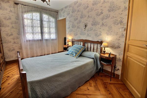 BOIS-LUZY. Maison 120 m² + Sous-sol total. Piscine couverte.