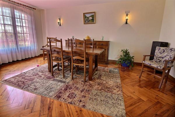 BOIS-LUZY. Maison 120 m² + Sous-sol total. Piscine couverte.